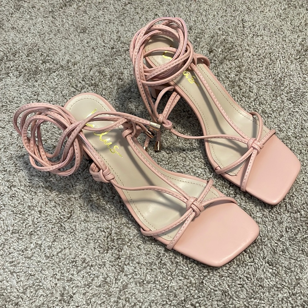 NEW Lulu’s pink lace up heels size 6.5